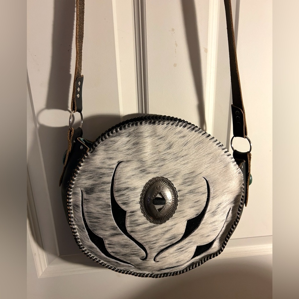 Canteen style purse